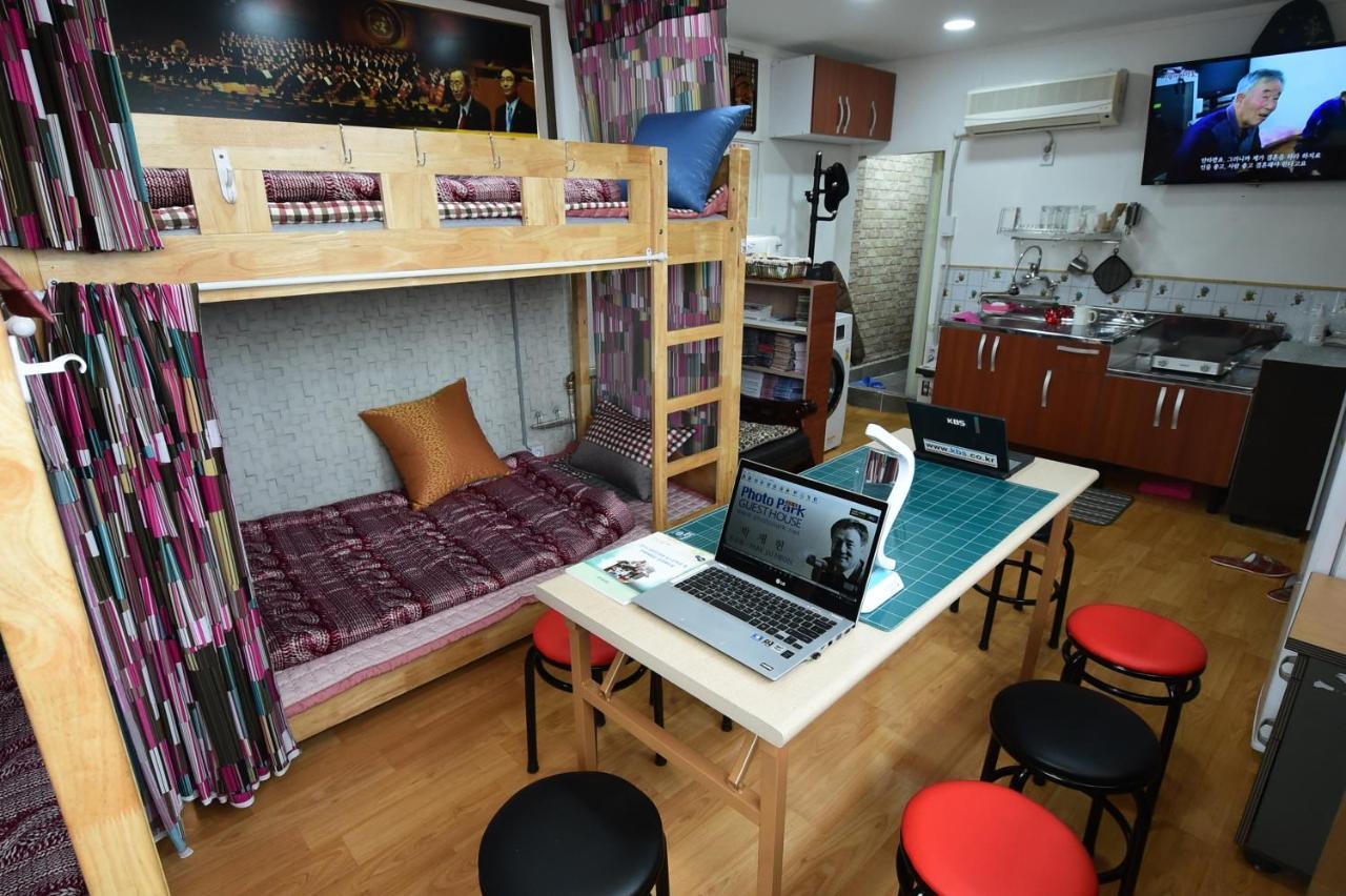Photo Park Guesthouse Сеул Екстер'єр фото